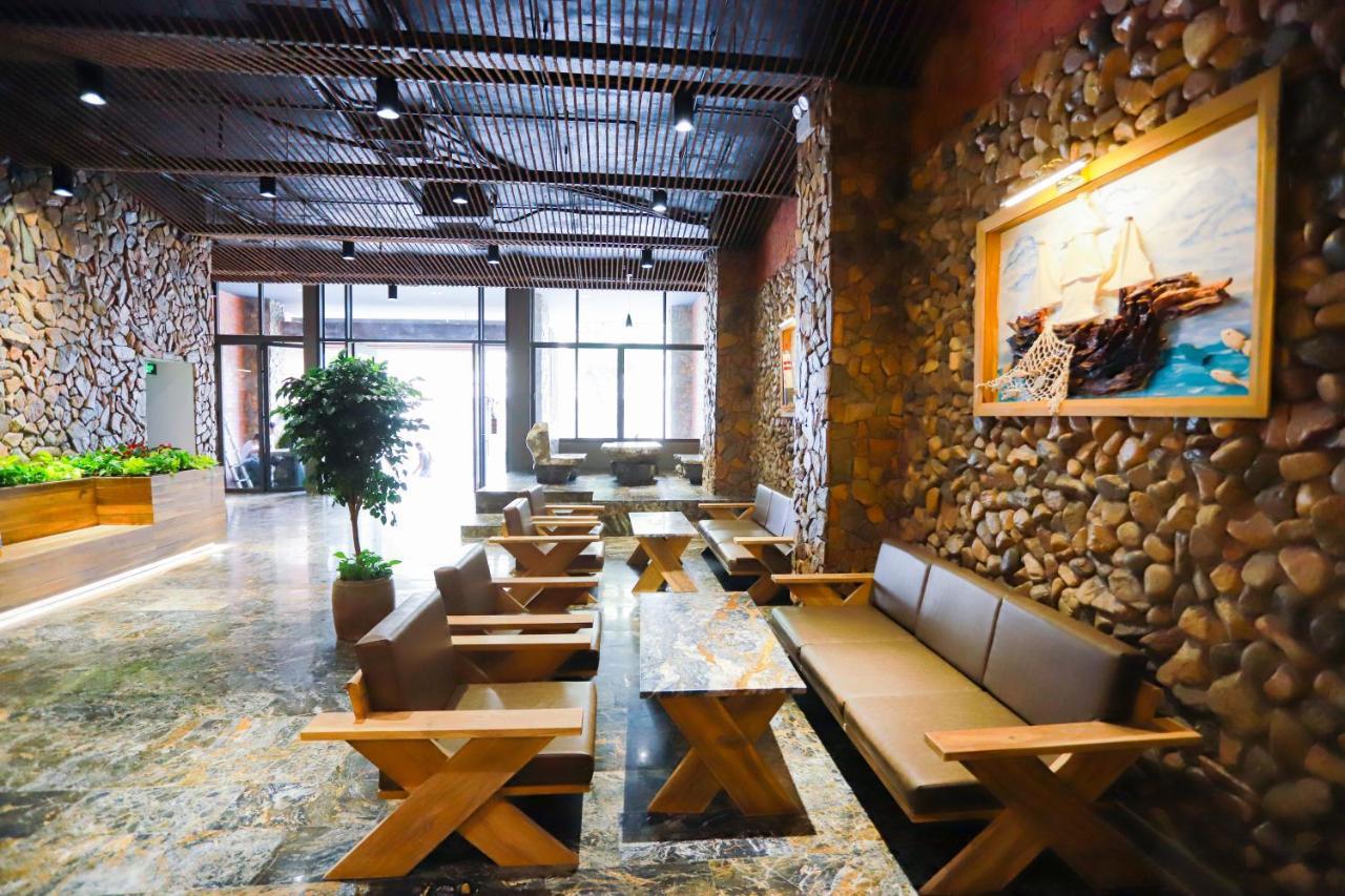 Rustic Hotel Quy Nhon Powered By Aston Esterno foto