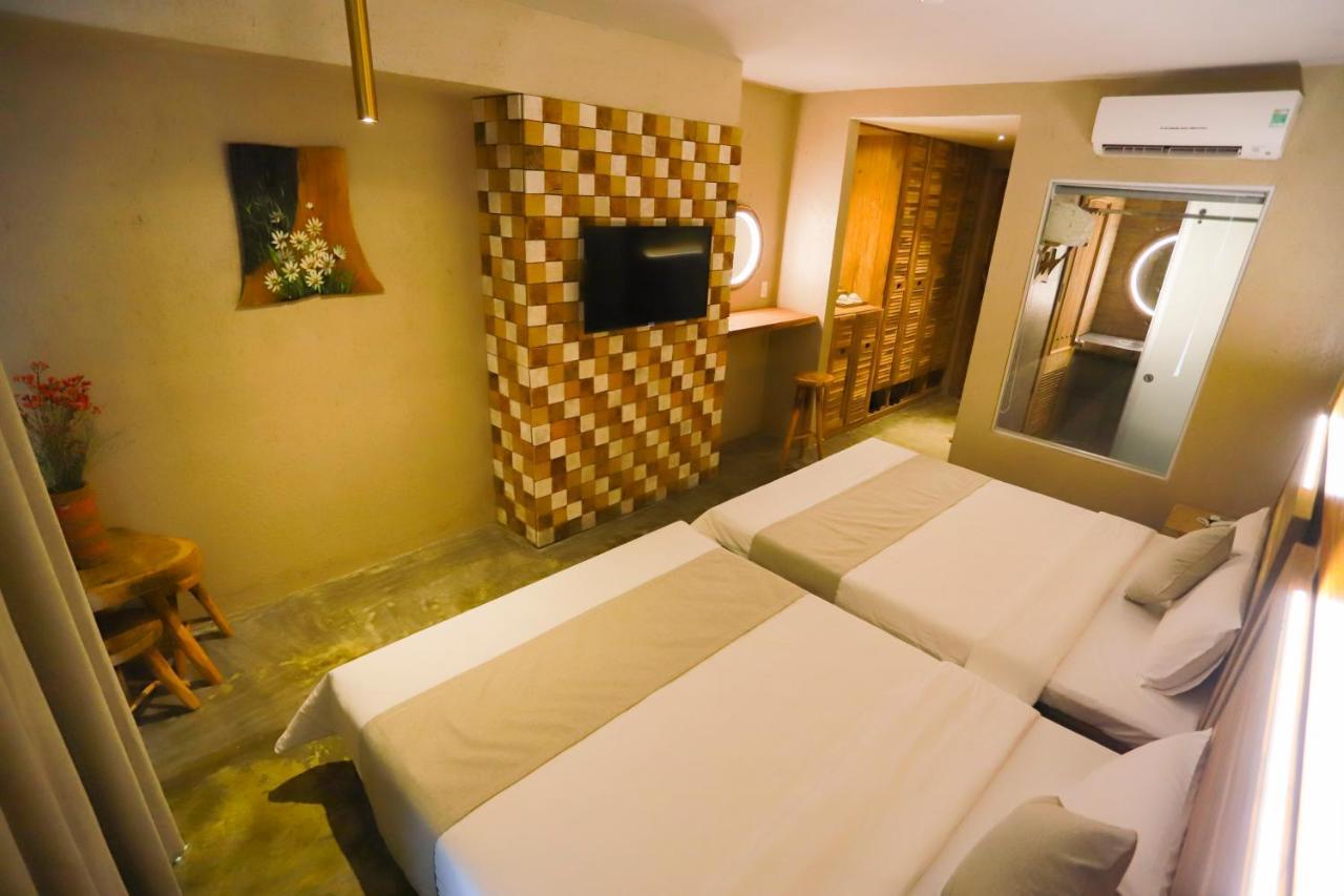 Rustic Hotel Quy Nhon Powered By Aston Esterno foto