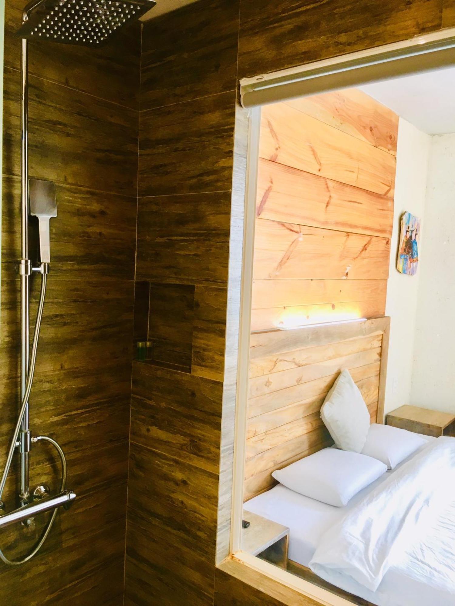 Rustic Hotel Quy Nhon Powered By Aston Esterno foto